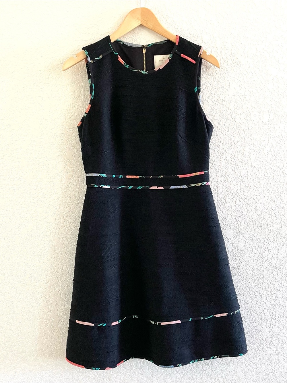 Kate Spade New York Blossom Trim Tweed Dress Size 6 Black Floral EUC - Picture 4 of 11